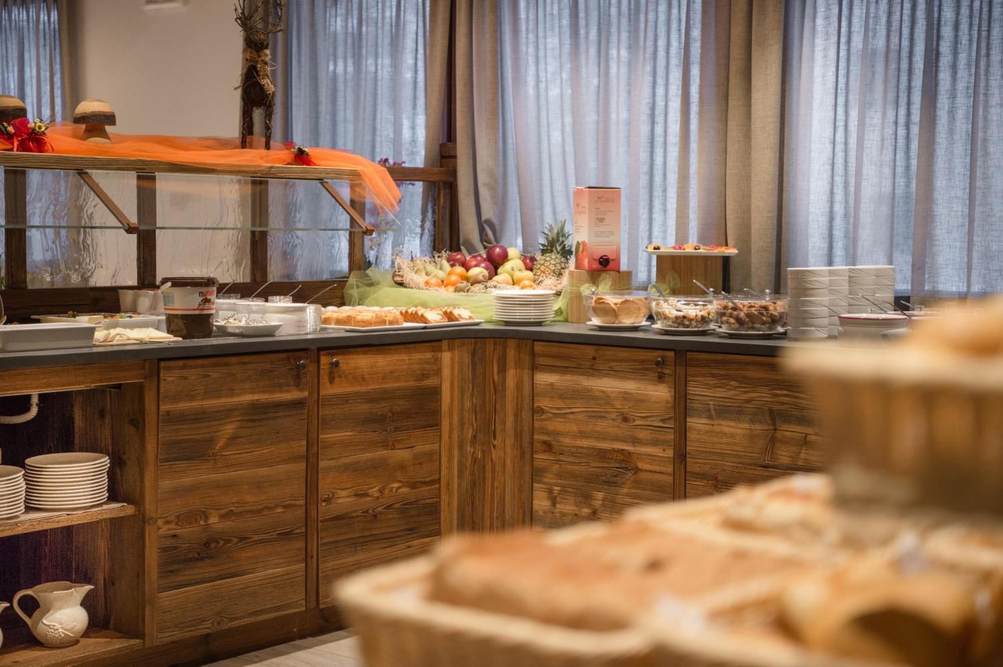 Family Hotel Serena Andalo Luaran gambar